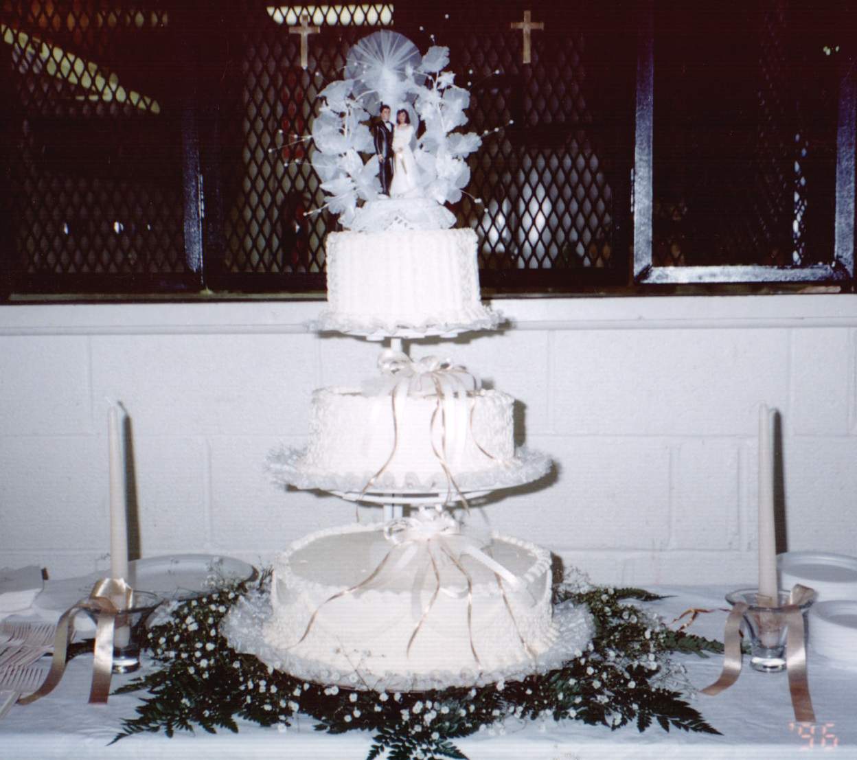 3 TIER S SHAPED CAKE STAND - Alexander Equipment Hire